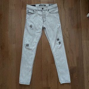 listing-status-banner